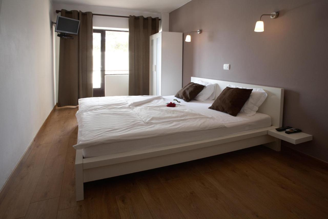 Seven Hostal Cala Millor  Bilik gambar