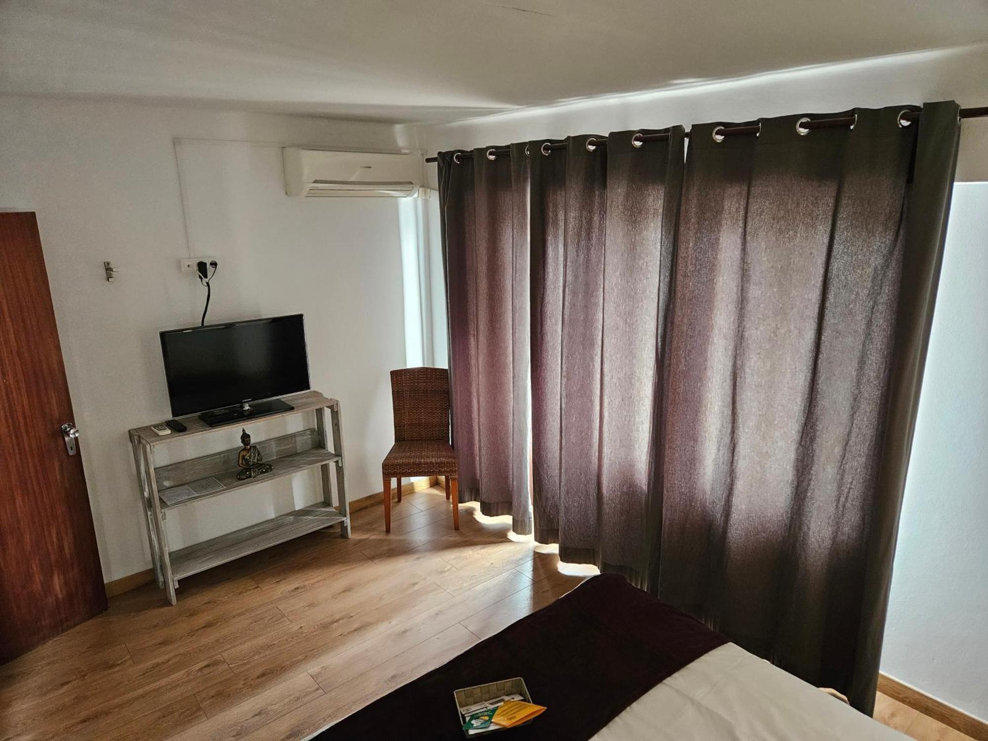 Seven Hostal Cala Millor  Luaran gambar